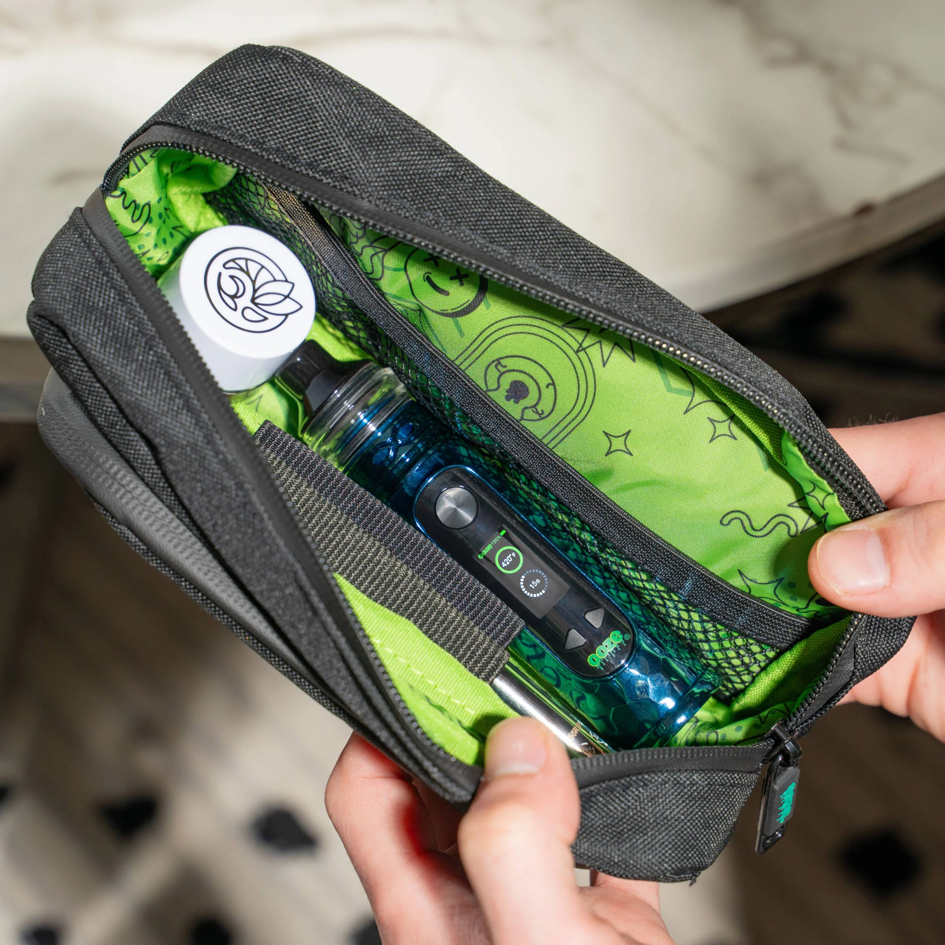 Smell Proof Travel Pin Bag - Traveler Series - Black - Image 3